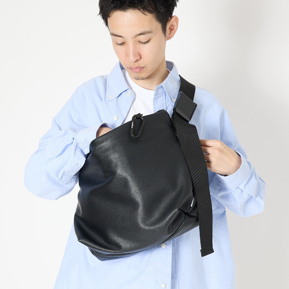 郵差包 LEATHER MESSENGER BAG(M)
