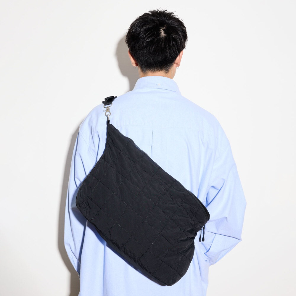絎縫斜背包 QUILTING POUCH SHOULDER BAG