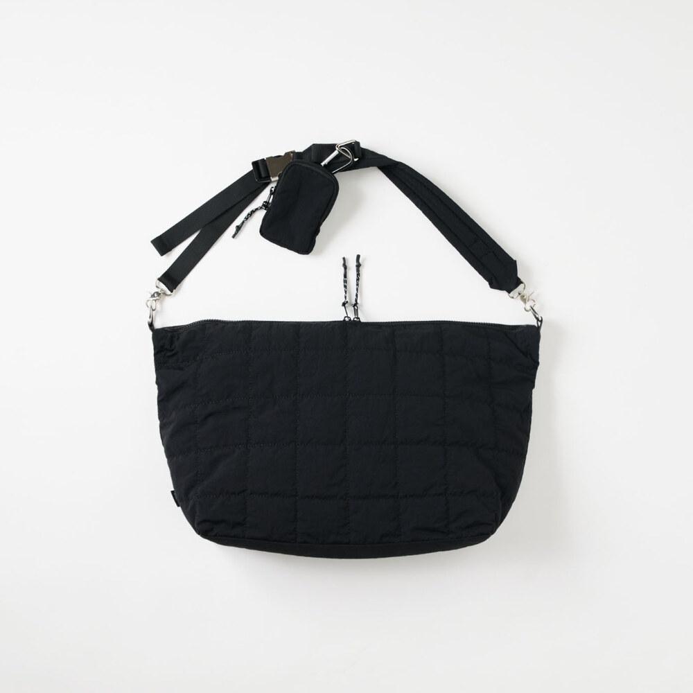 絎縫斜背包 QUILTING POUCH SHOULDER BAG