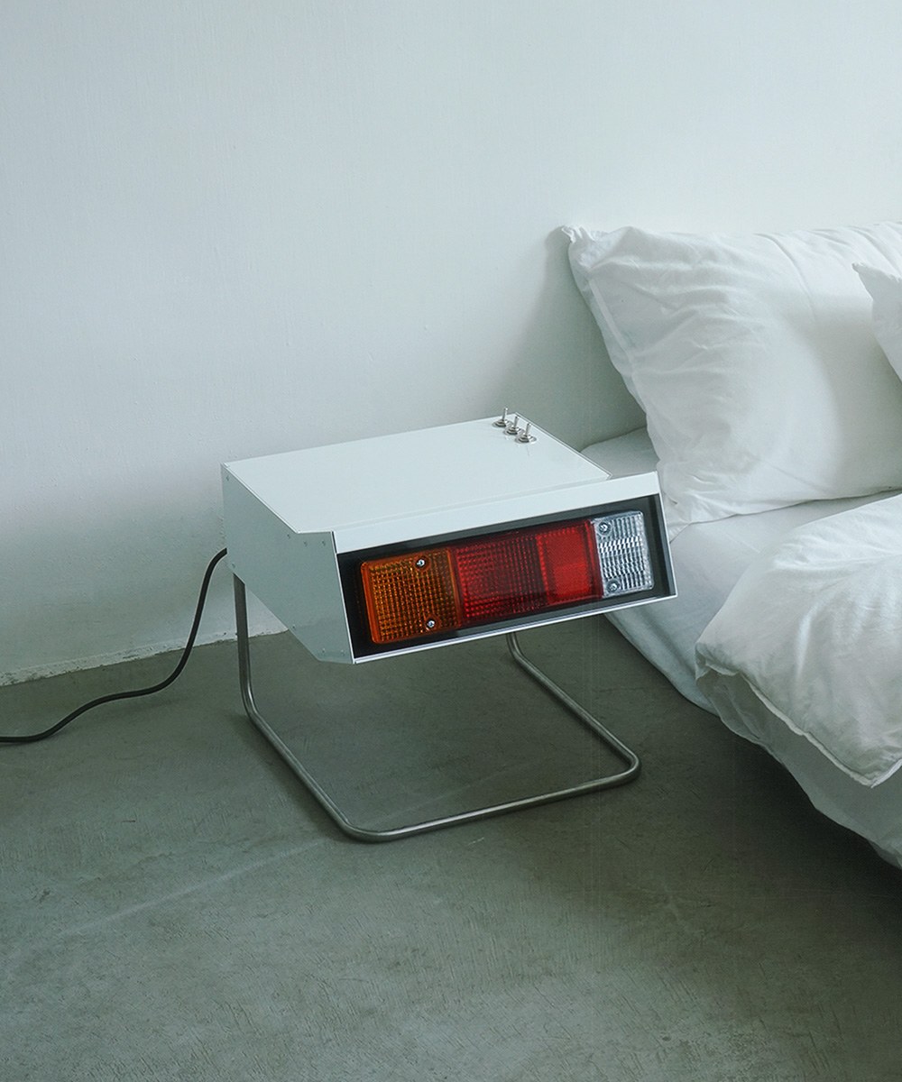 車燈邊桌 L300 Car Light Side Table