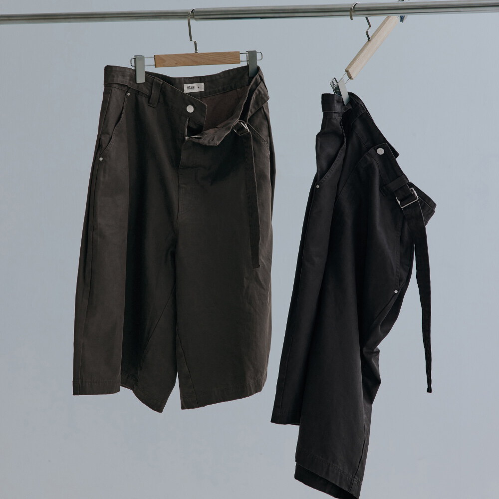 極簡七分褲 Cropped Drapey Baggy Pants