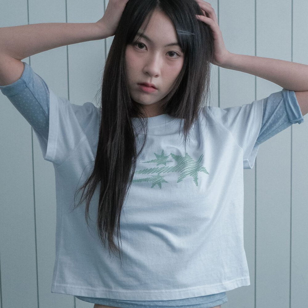 NGC0105-261 手繪星星上衣 SKETCH 3STAR BASIC TEE