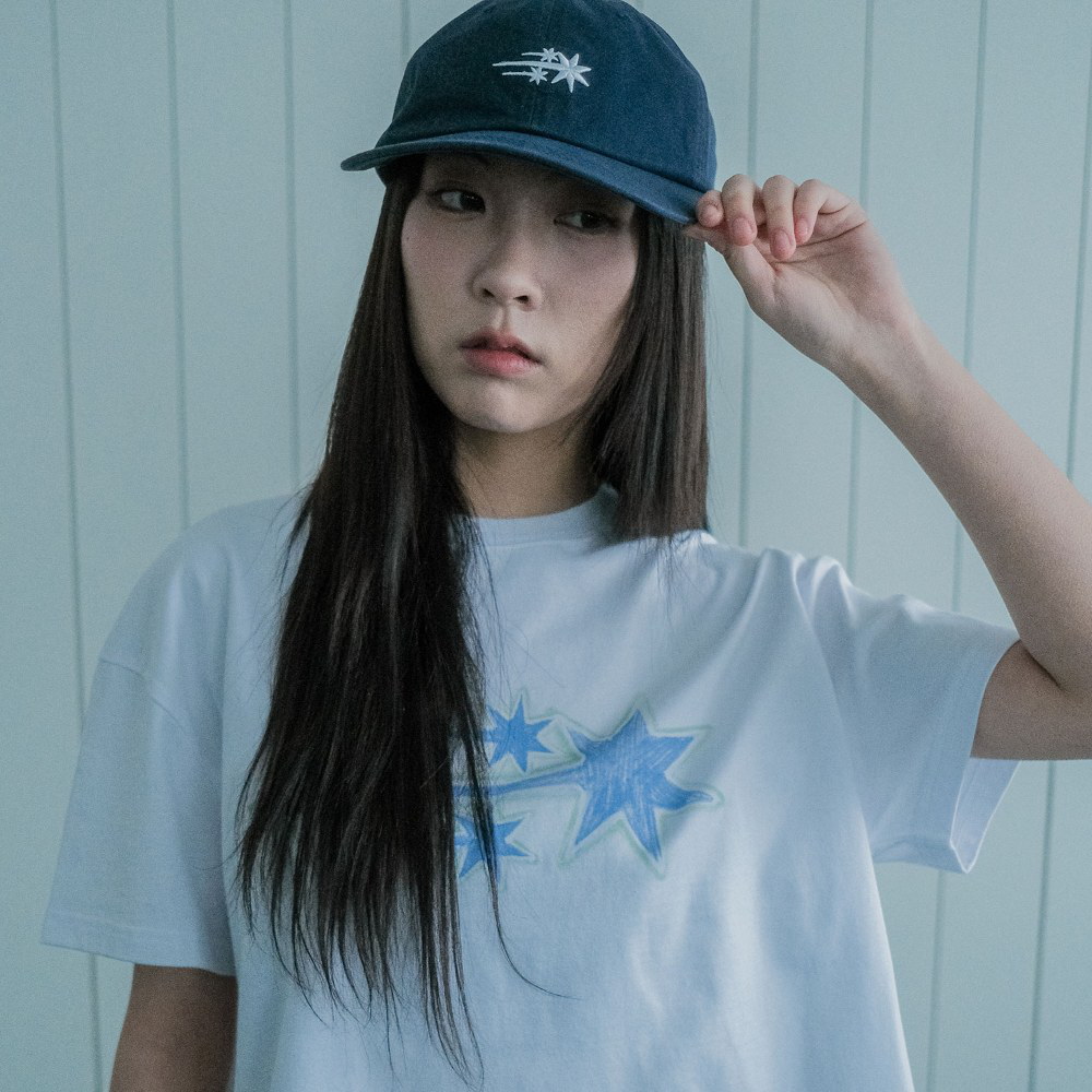 星星上衣 DRAWING 3STAR BIG CROP TEE