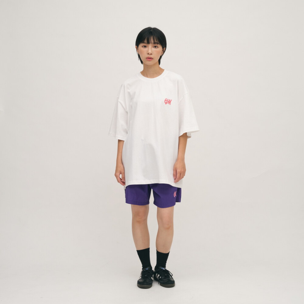 日常草寫LOGO圖TEE