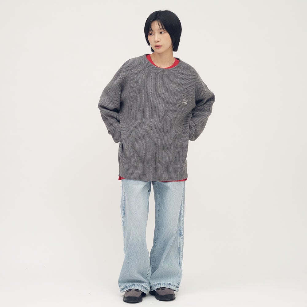 日常圓領針織毛衣