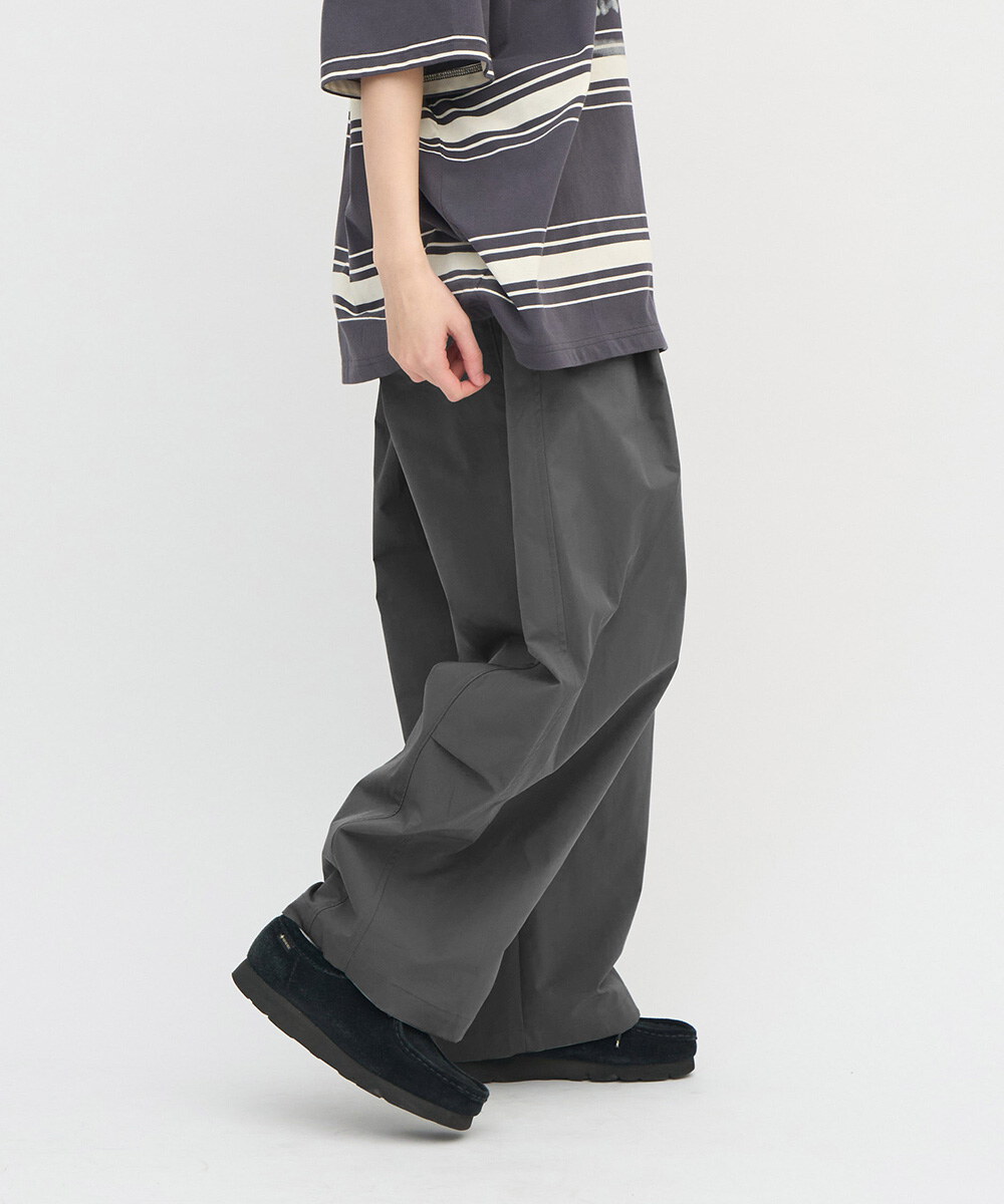 防潑水立體剪裁錐寬褲