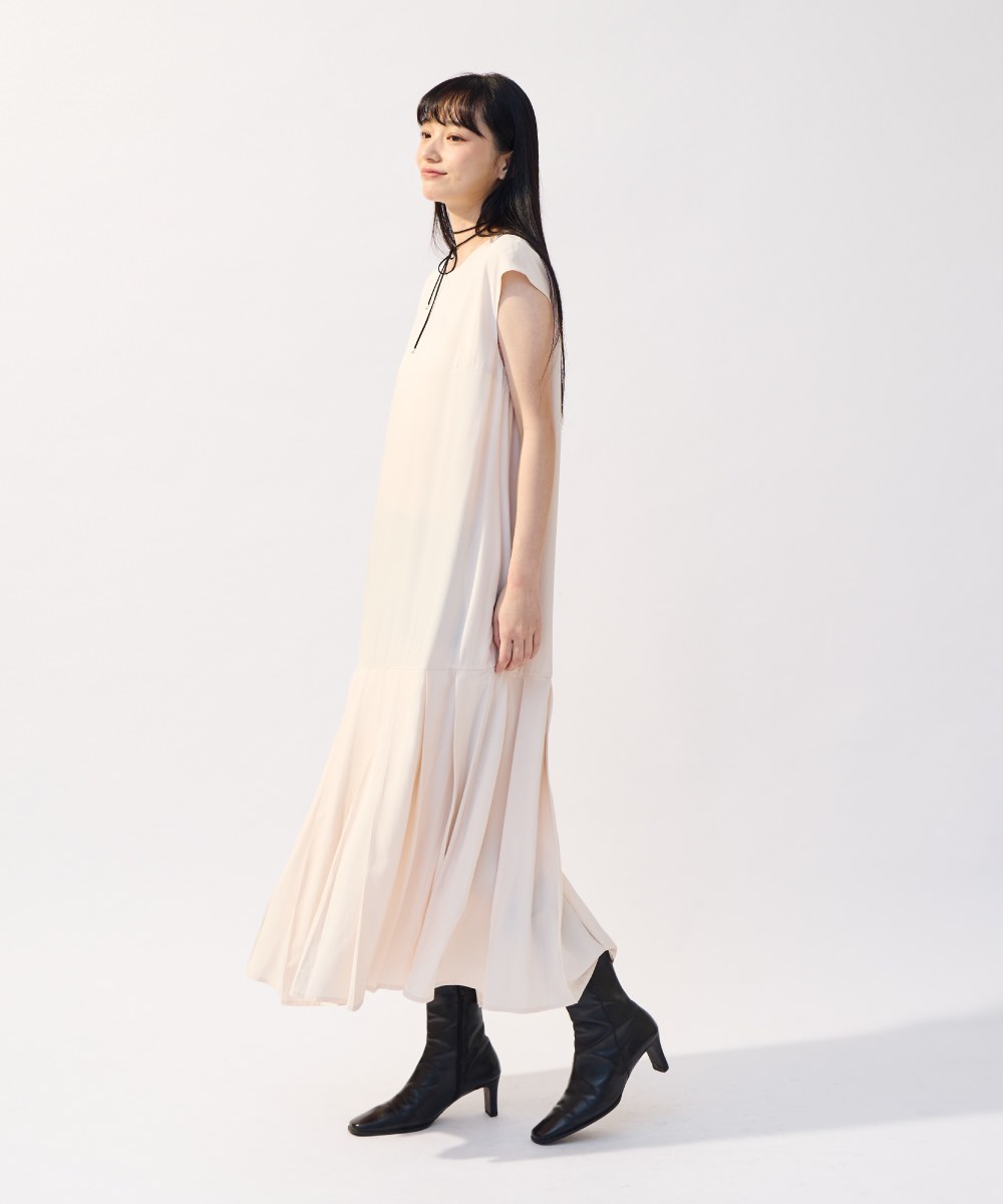 法式袖百褶洋裝