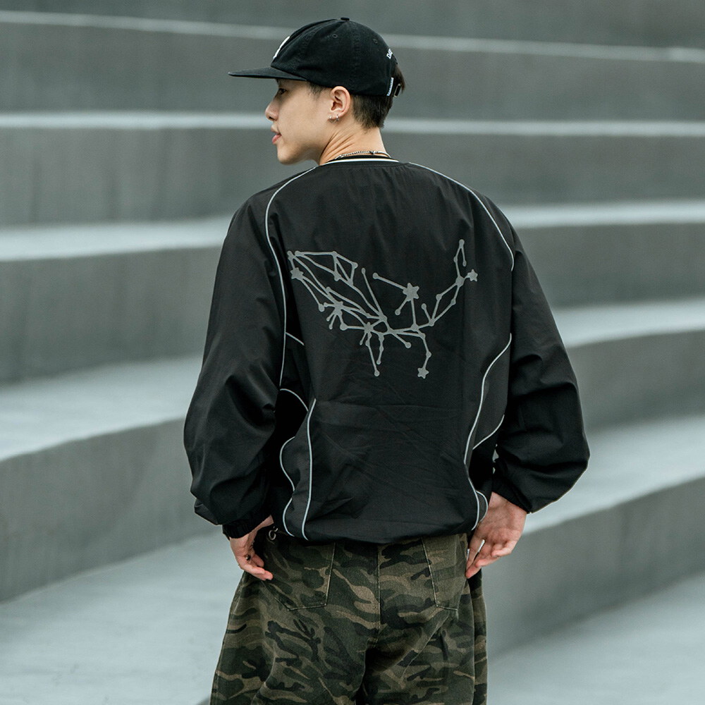 鯨⿂星座拼接球⾐