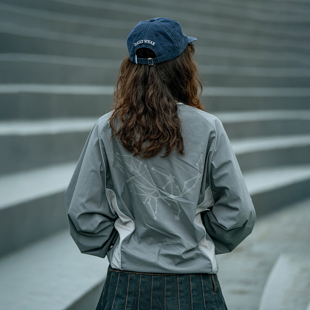 鯨⿂星座拼接球⾐