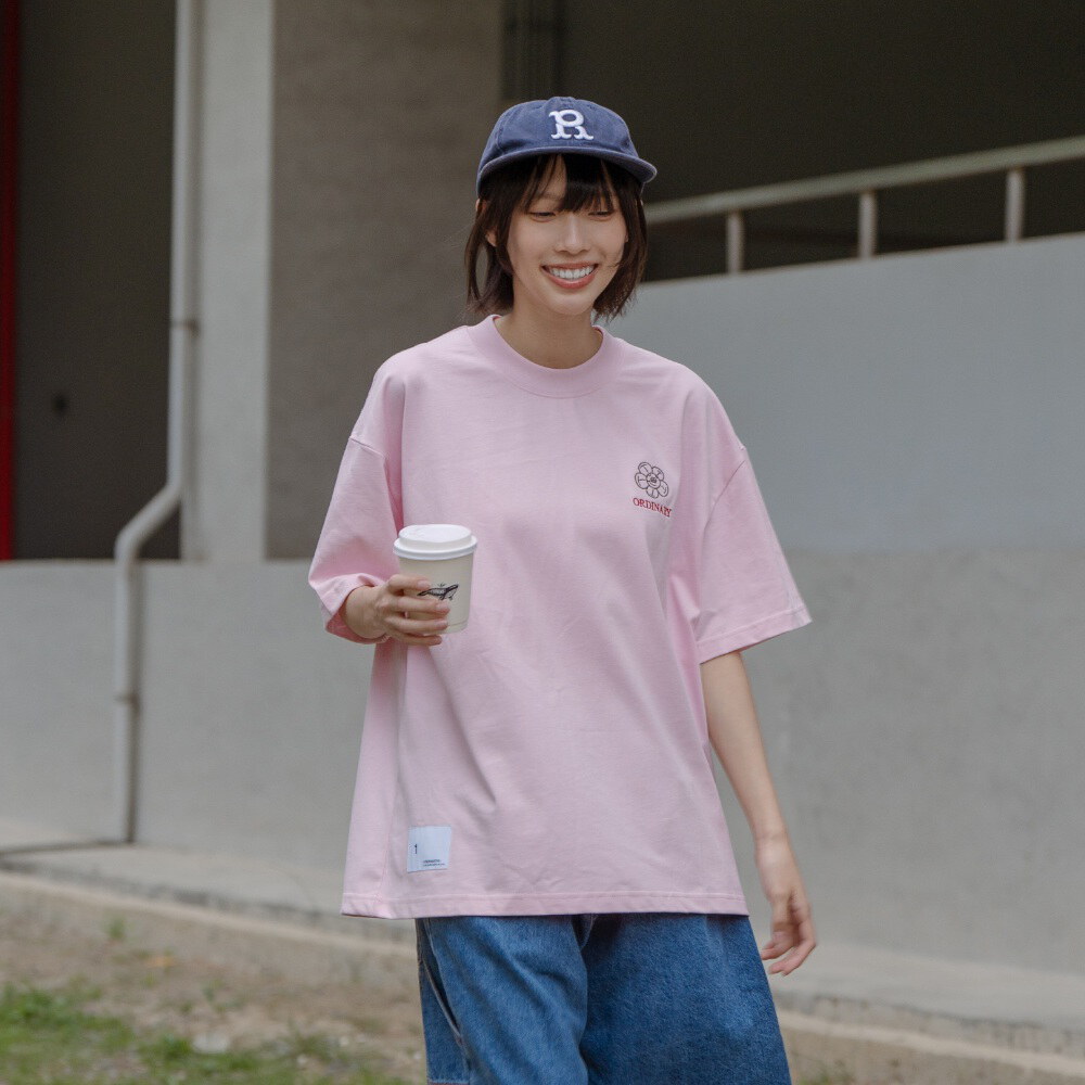 電繡花朵塗鴉短TEE