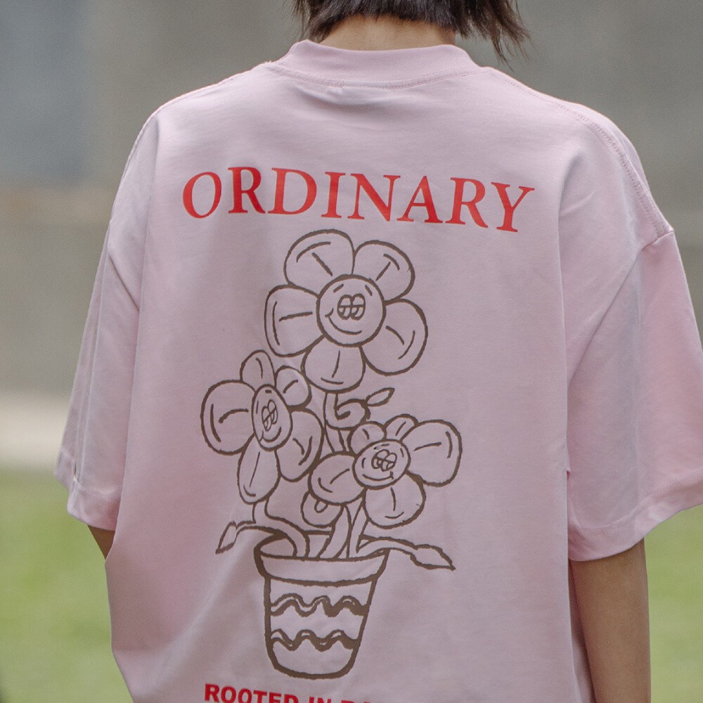 電繡花朵塗鴉短TEE