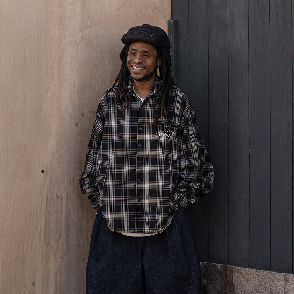 電繡重磅格紋襯衫