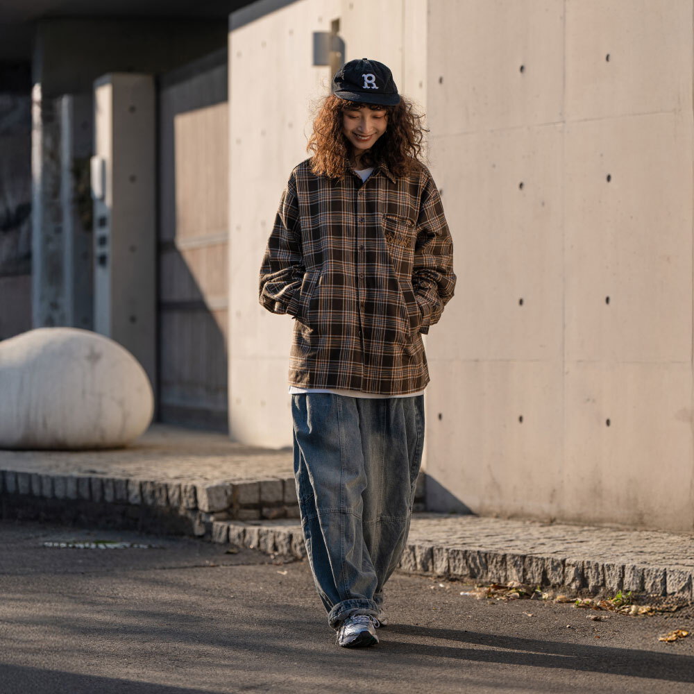 電繡重磅格紋襯衫