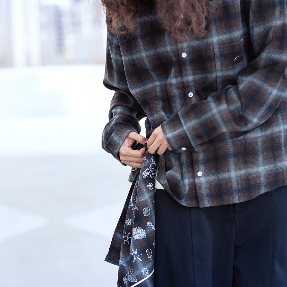 可拆頭巾格紋短版襯衫2.0