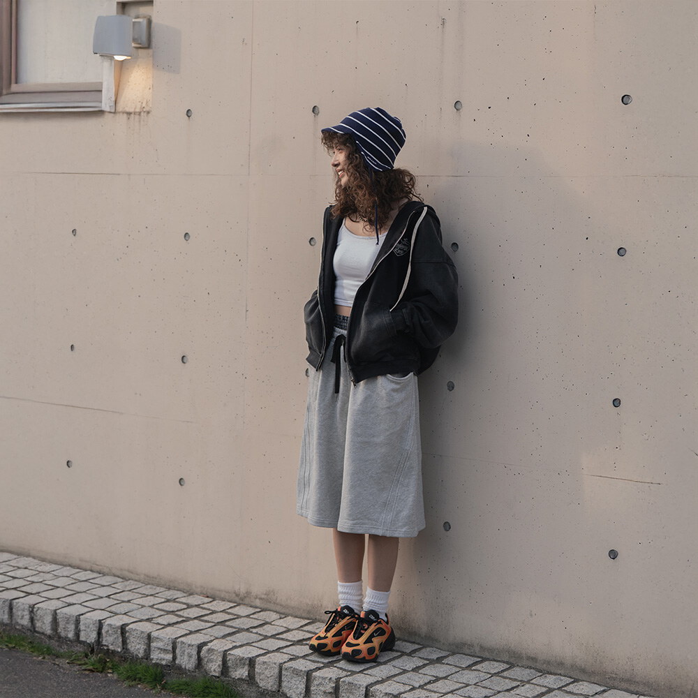 水洗鏈目繡愛心海浪帽拉