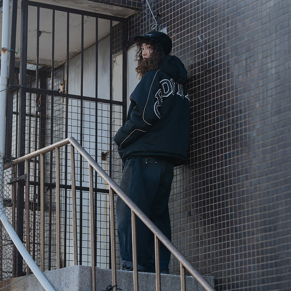 雙面豹紋卯釘貼皮外套