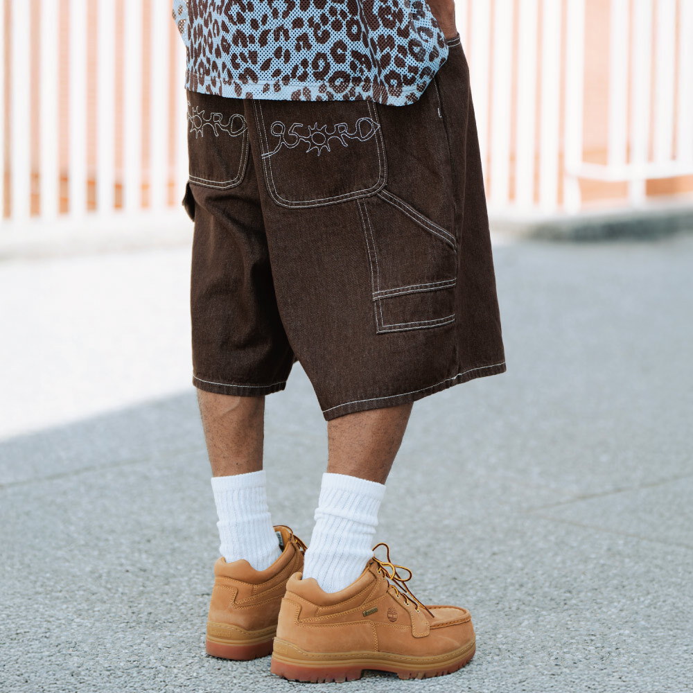 六分LOGO水洗牛仔短褲