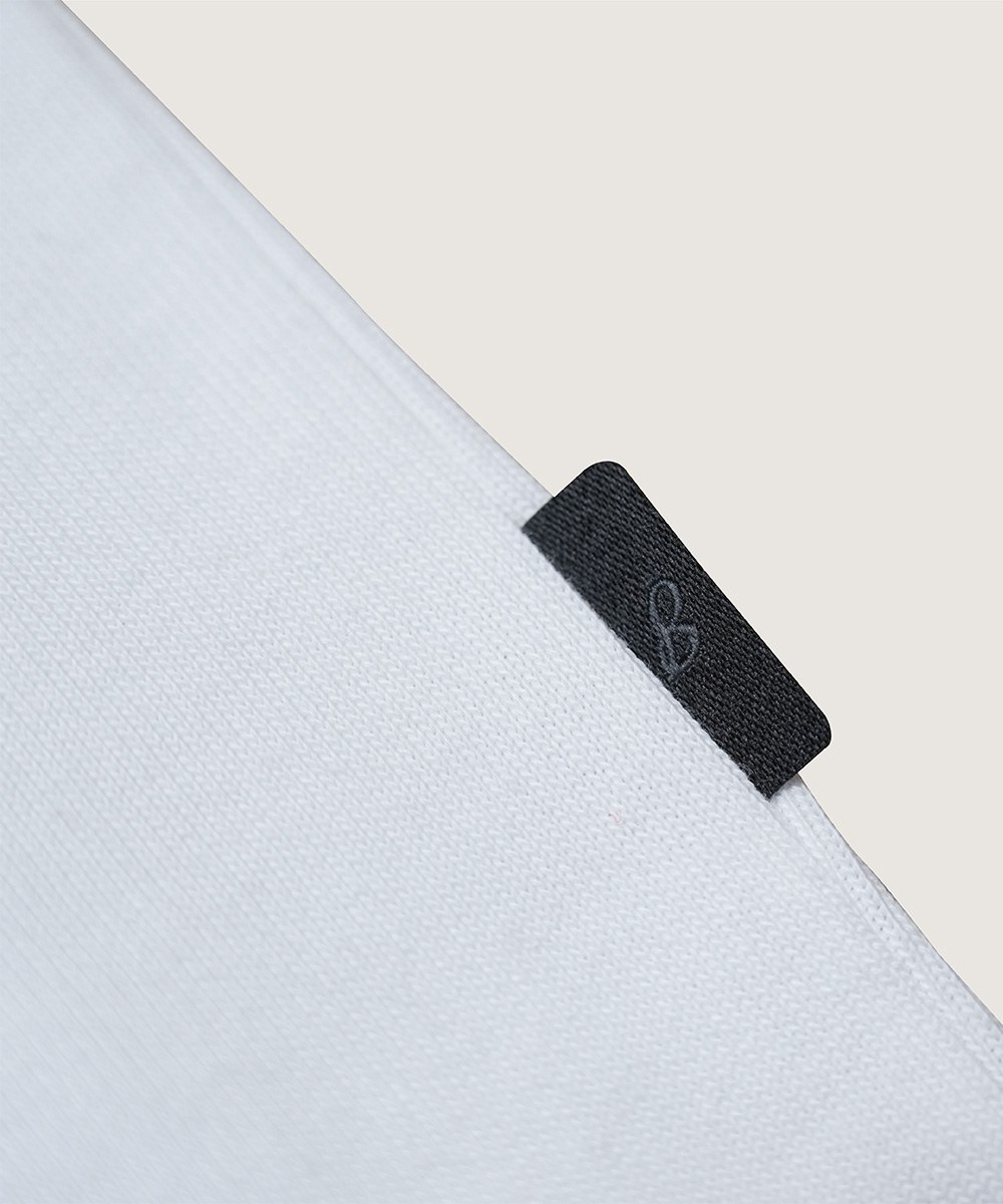 左胸刺繡LOGO短Tee