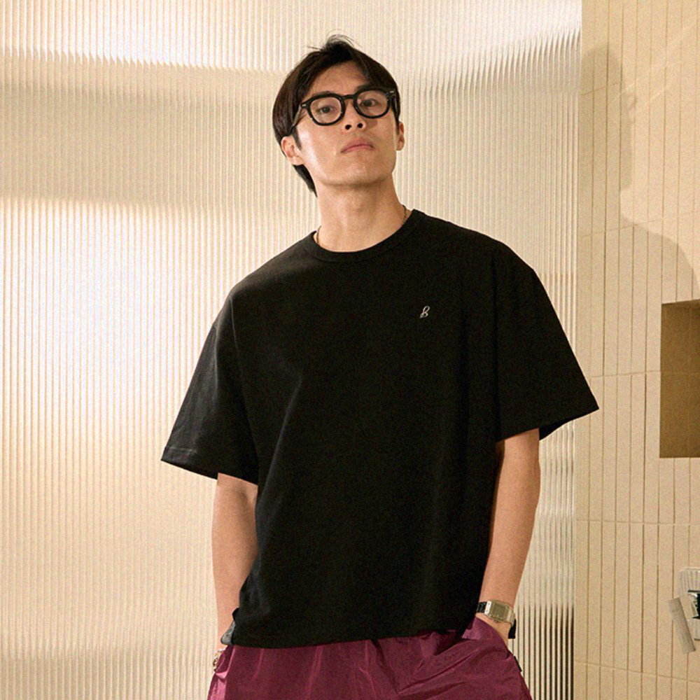 寬版刺繡短TEE EMBROIDERY LOGO TEE