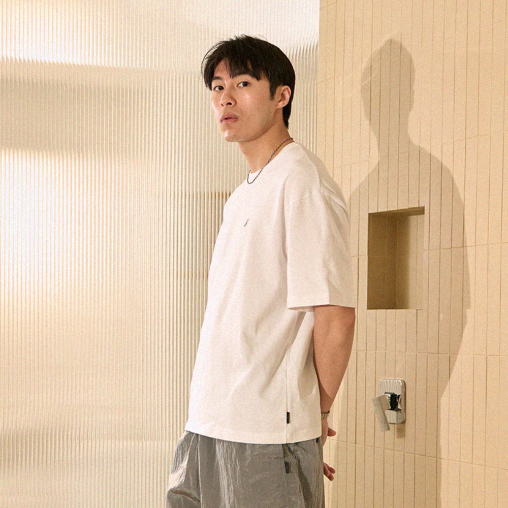 寬版刺繡短TEE EMBROIDERY LOGO TEE