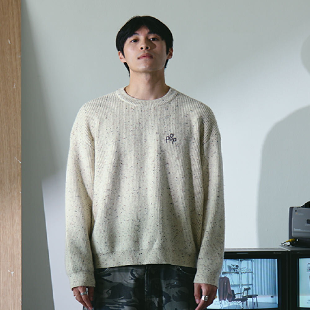 彩點紗手繡LOGO 毛衣