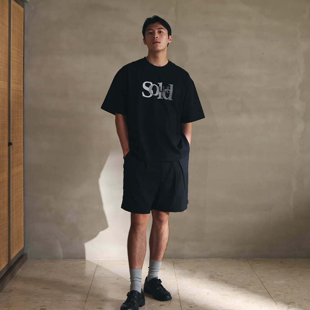 打褶西裝短褲 LOOSE-FIT SUIT SHORTS