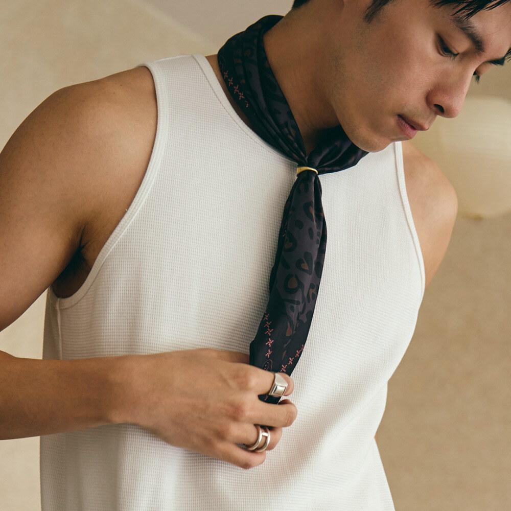 滿版印花方巾 LEOPARD BANDANA