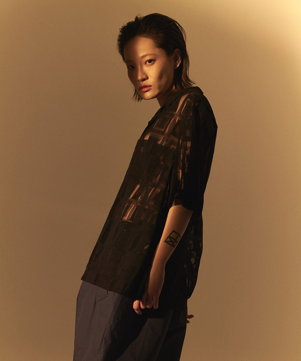 Optical Lace Open Collar Shirt