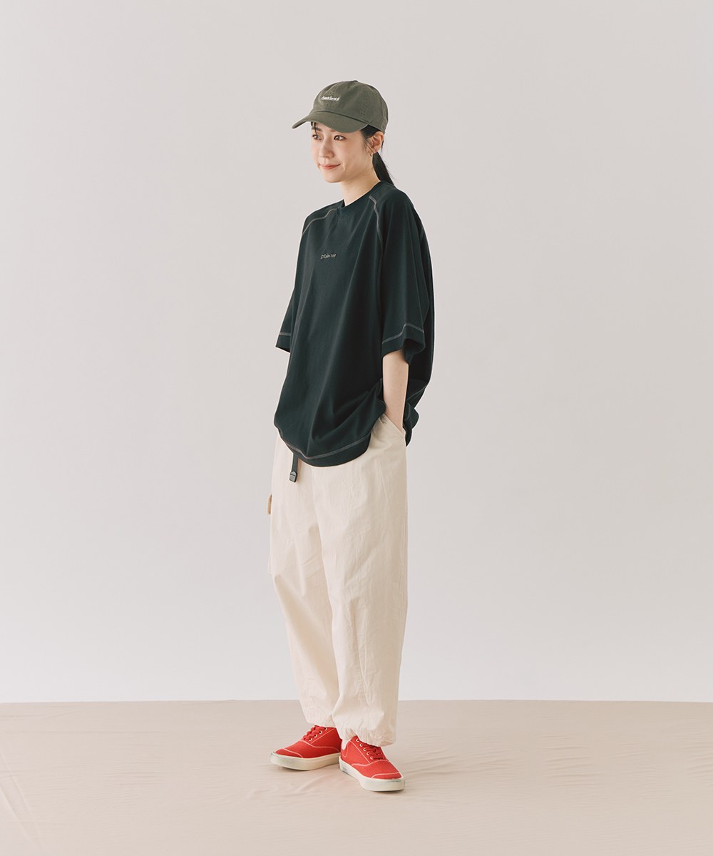 爬線剪裁logo TEE