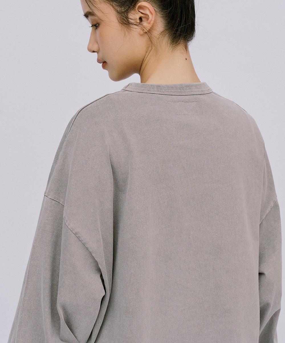 寬版刺繡水洗長袖TEE