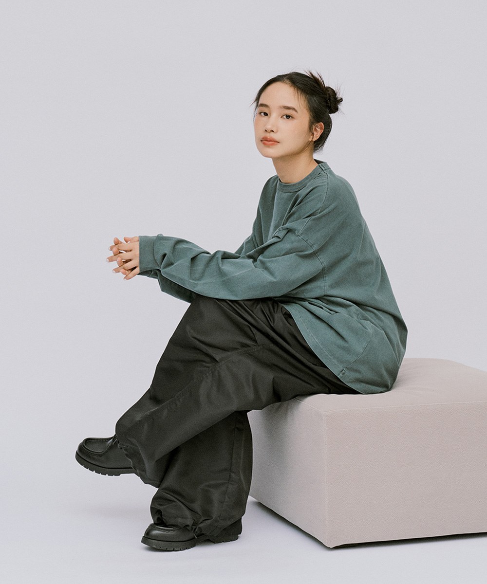 寬版刺繡水洗長袖TEE