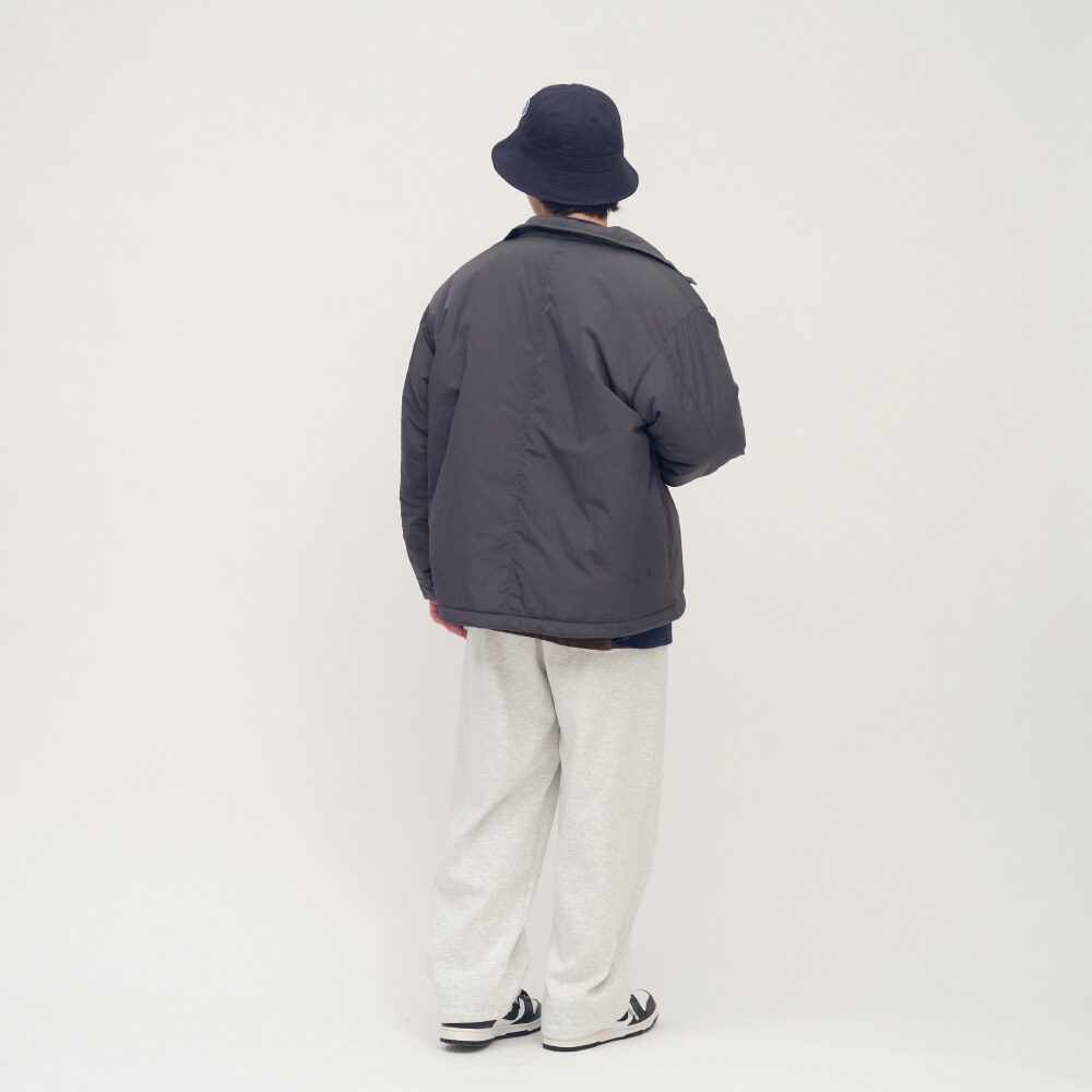 立領鋪棉大口袋外套