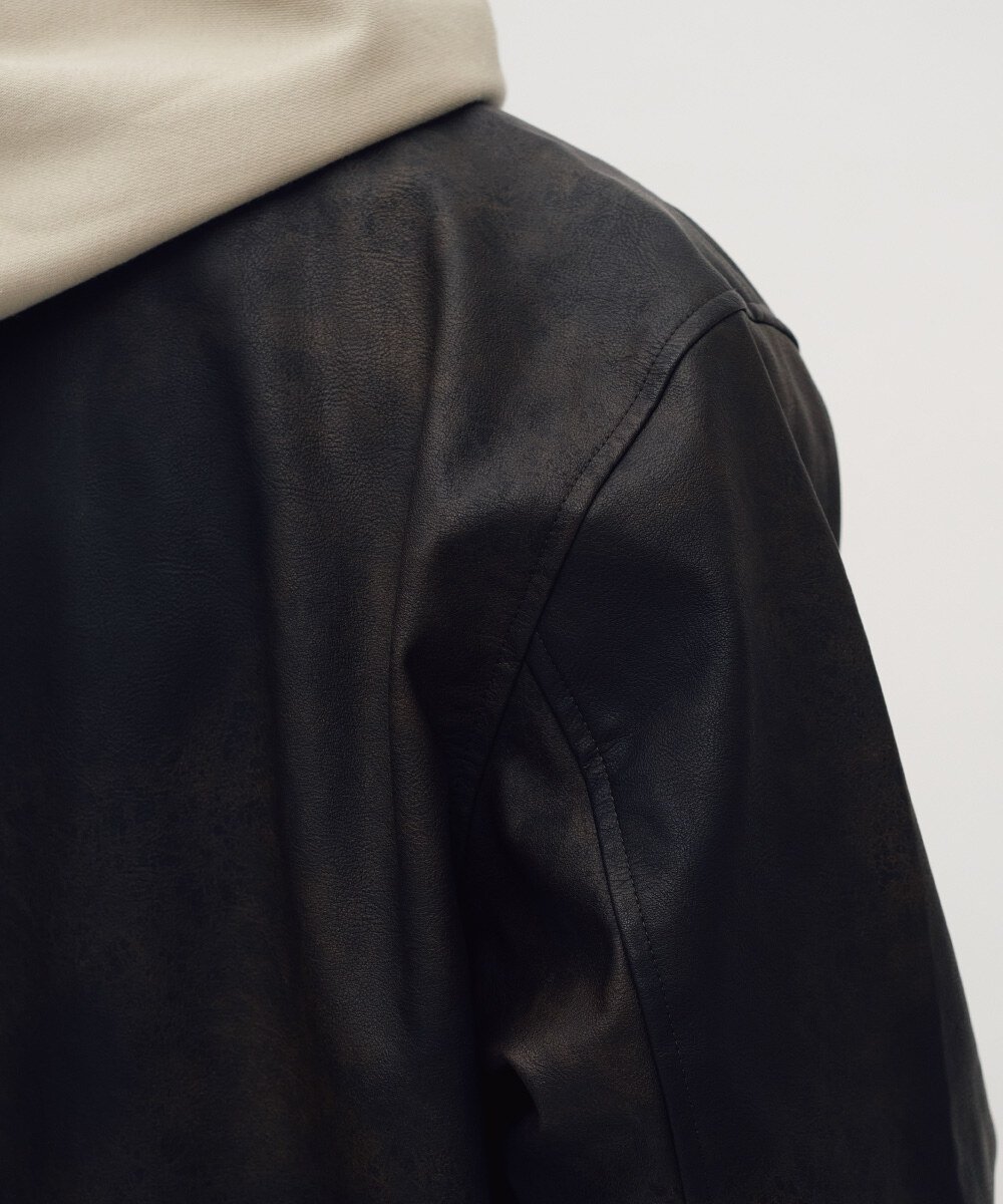 口袋拉鍊皮感外套