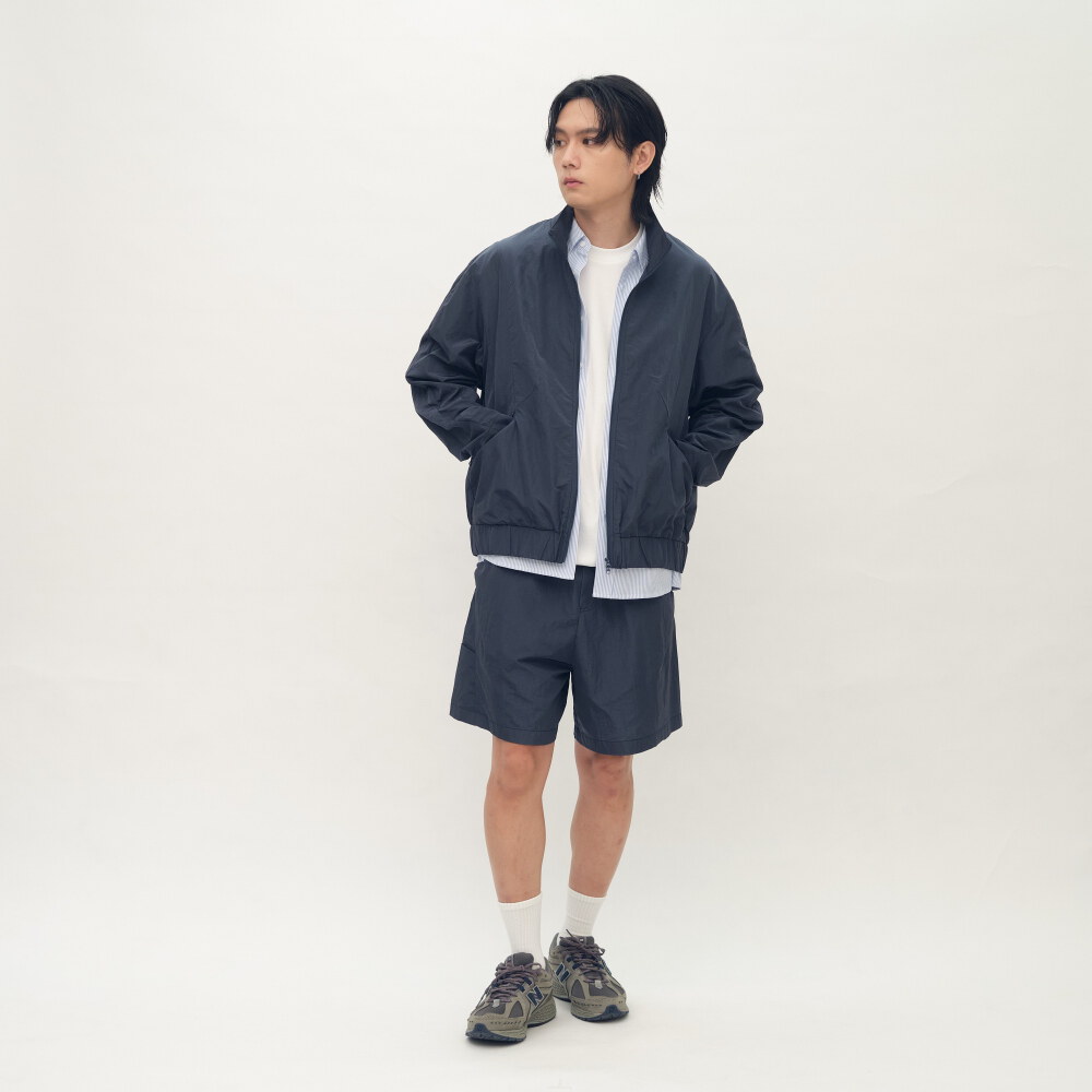 Timelly輕薄立領剪裁短褲