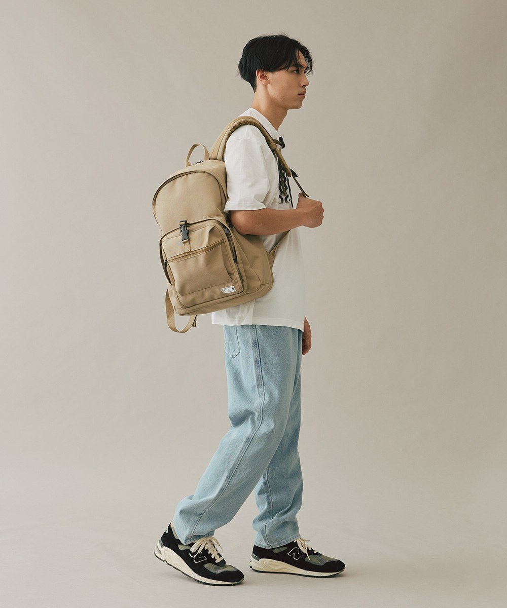 修身直筒牛仔褲