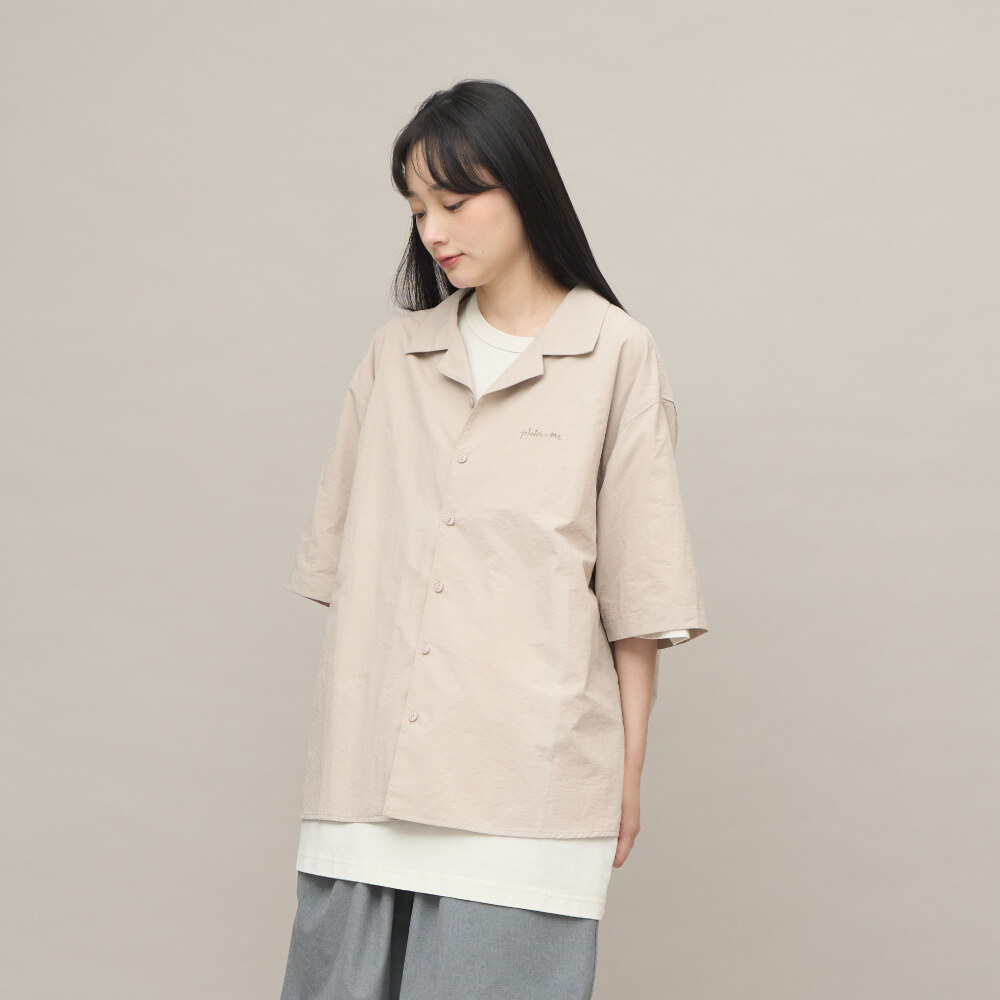 開領刺繡短袖襯衫