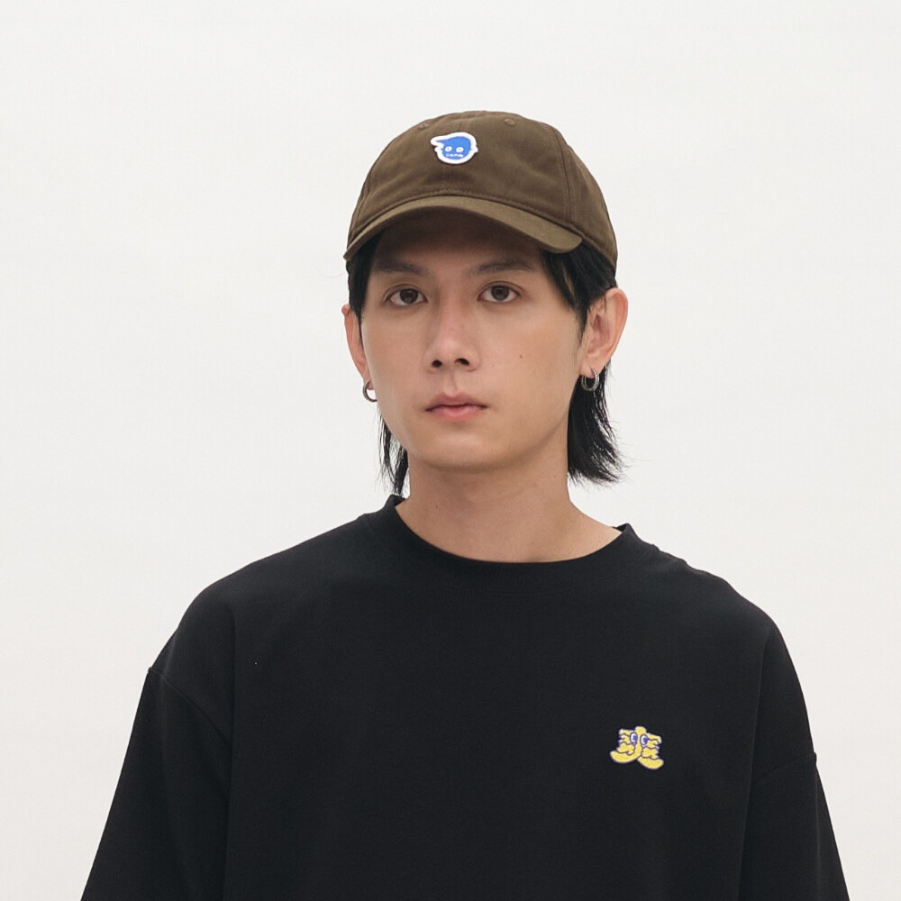 小P社長棒球帽