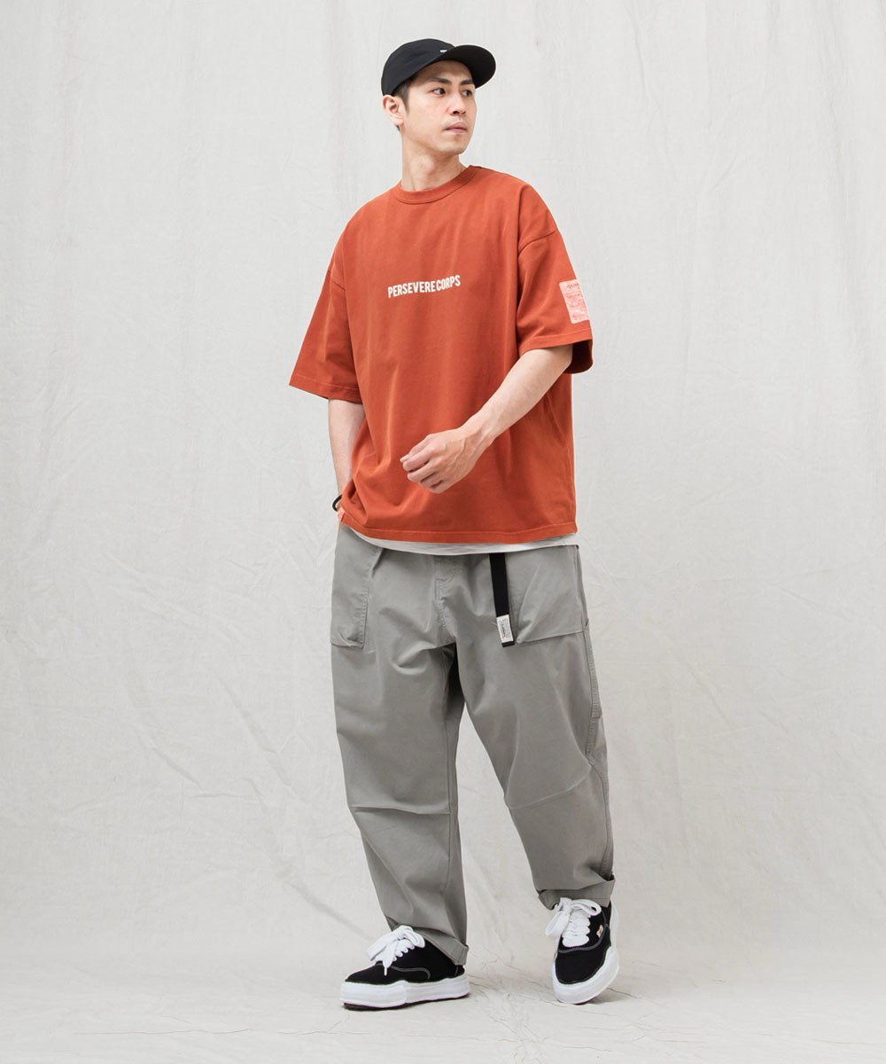 品牌標誌水洗Ｔ恤 PIGMENT-DYED CATCHWORD T-SHIRT