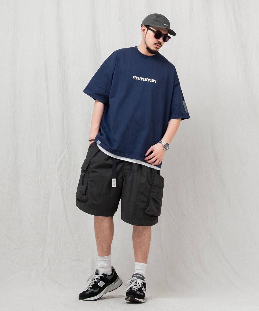 品牌標誌水洗Ｔ恤 PIGMENT-DYED CATCHWORD T-SHIRT