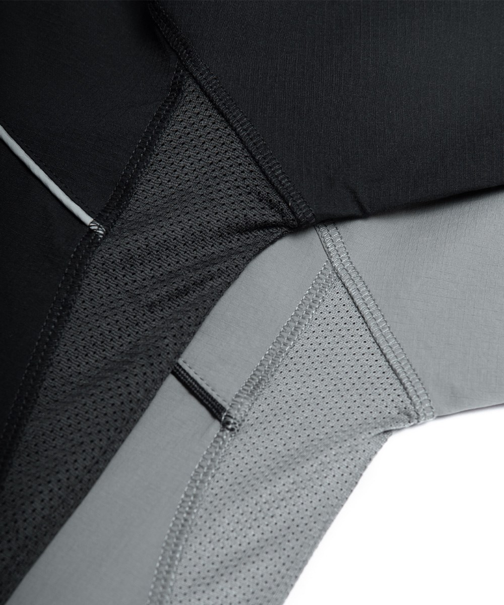 出芽飾邊上衣 MATTE NYLON WATER-REPELLENT T-