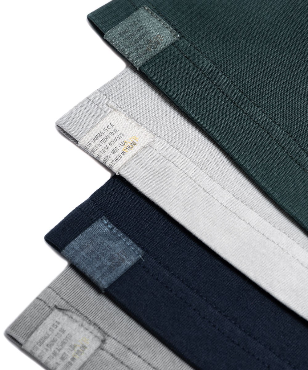 標語圖樣水洗T恤 PIGMENT-DYED WATCHWORD T-SHIRT
