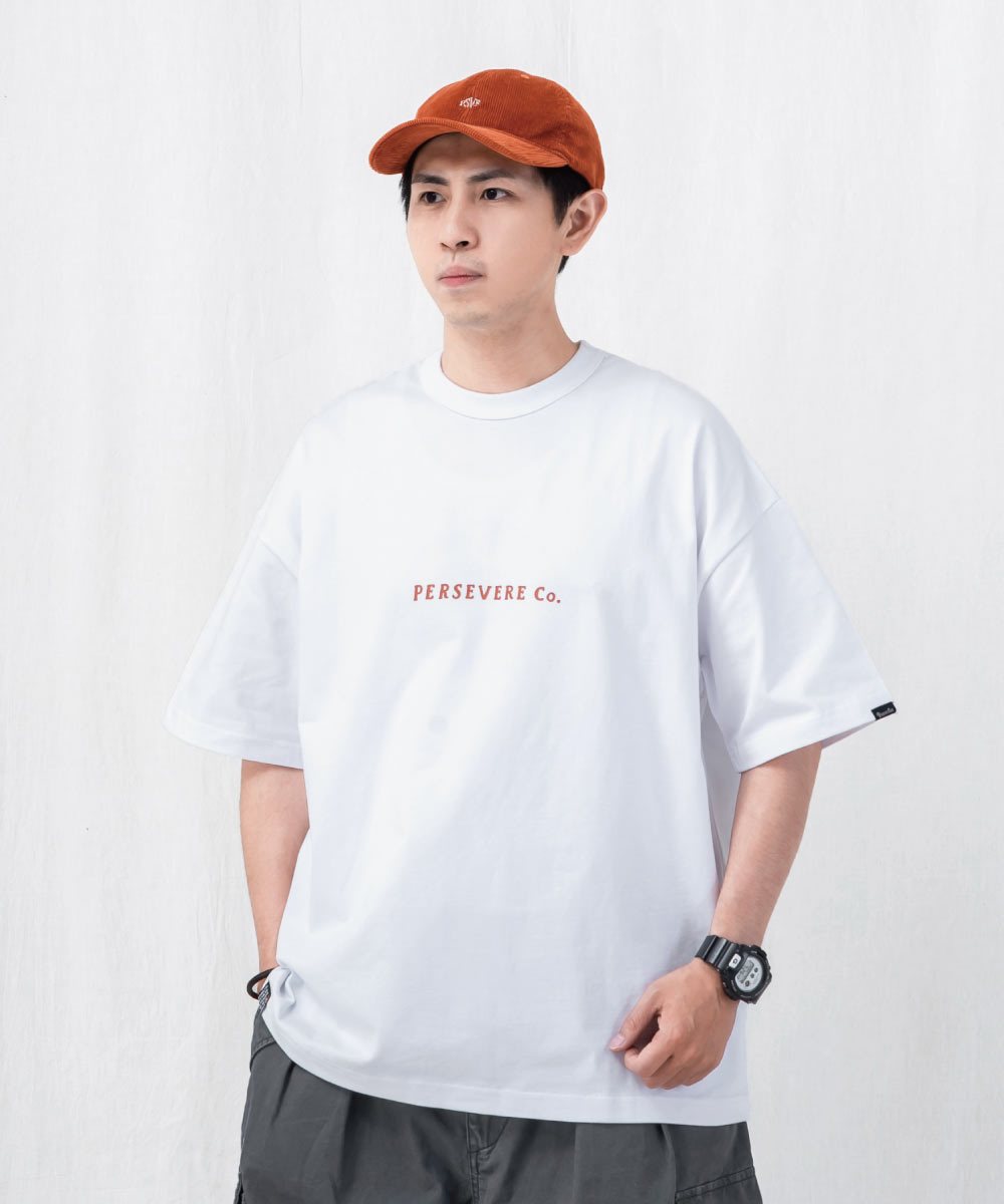 鎖鏈繡字型圖像T恤 CHAIN-STITCHED GRAPHIC T-SHIRT