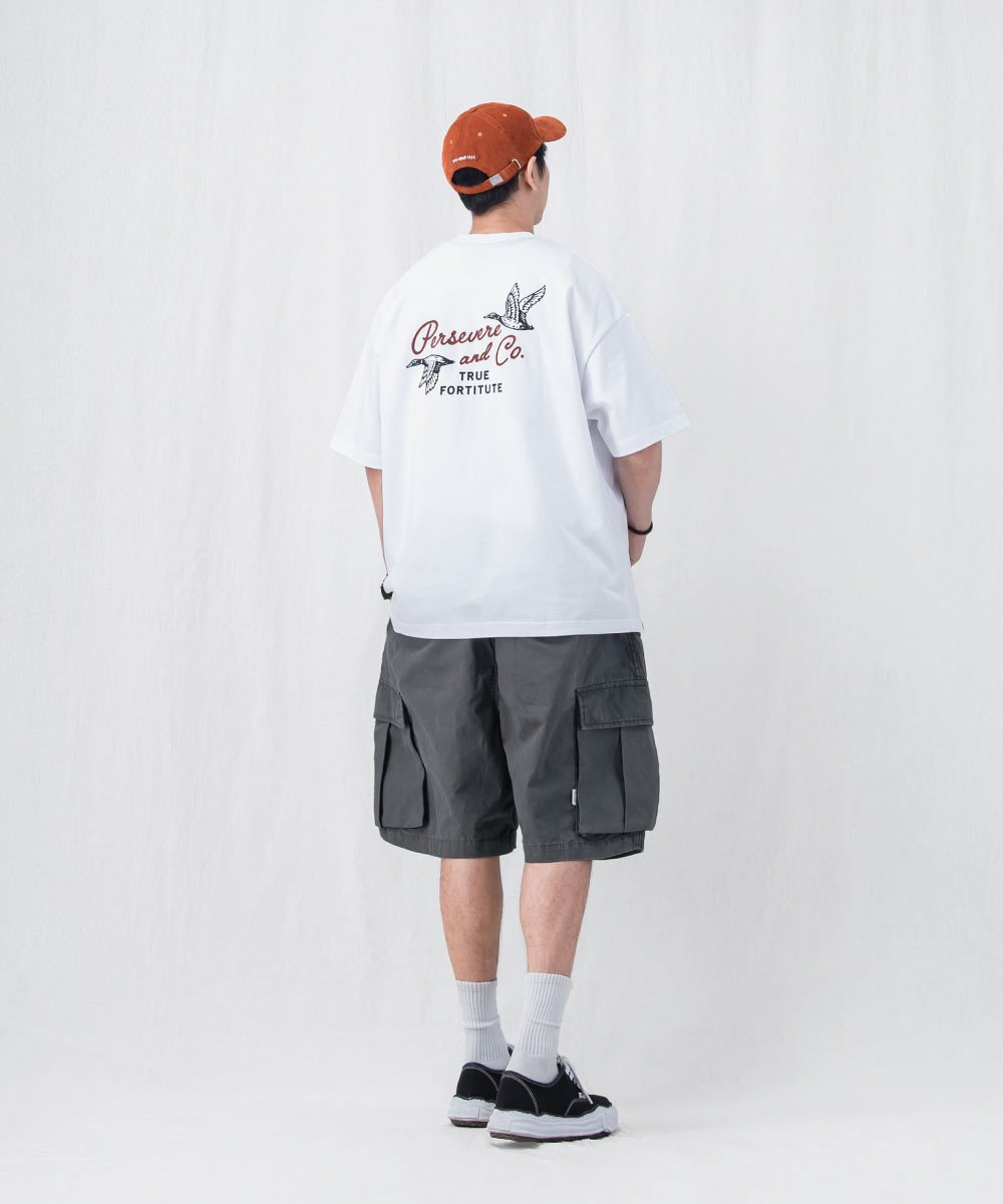 鎖鏈繡字型圖像T恤 CHAIN-STITCHED GRAPHIC T-SHIRT