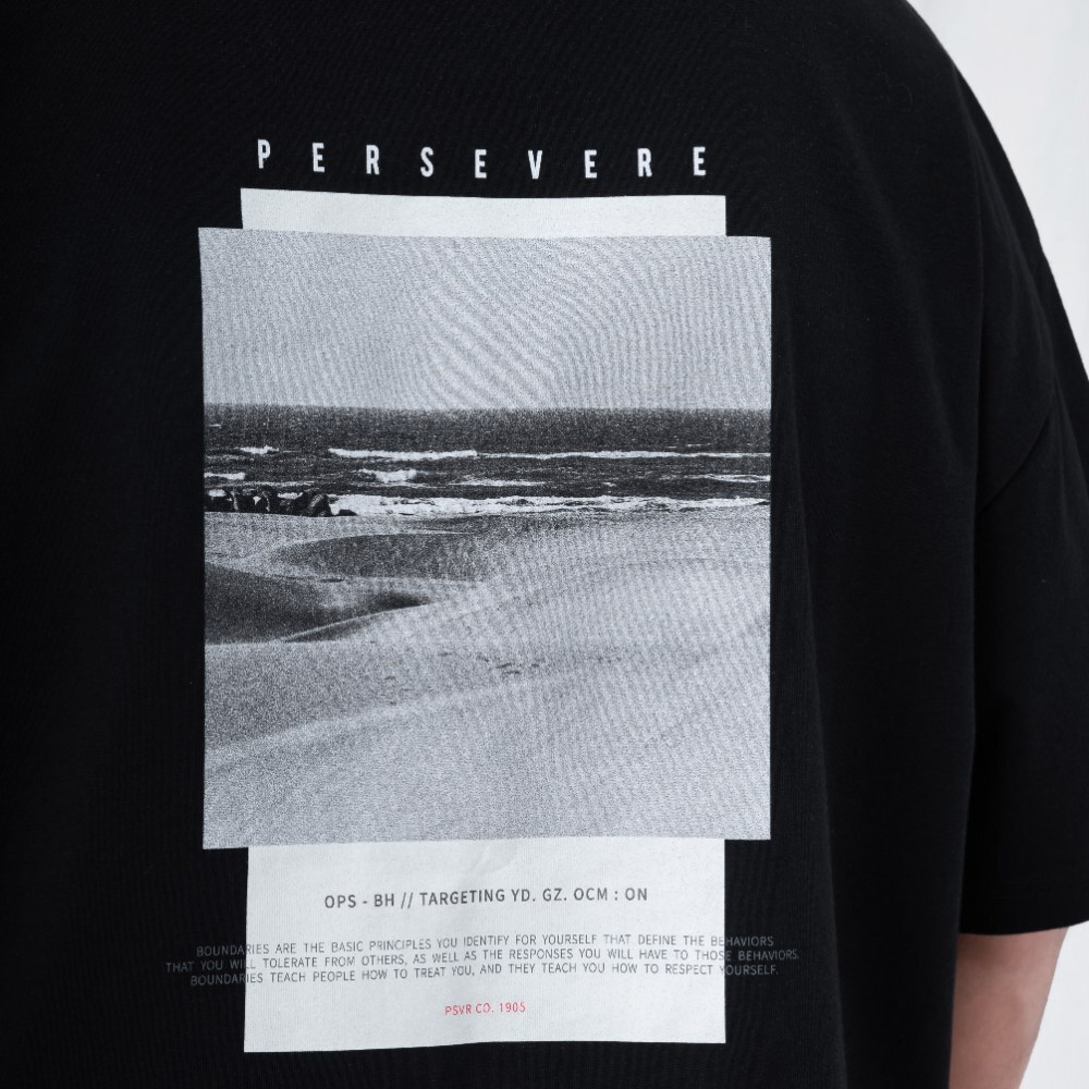 照片圖像T恤 MONOCHROME GRAPHIC PHOTO T-SHIRT