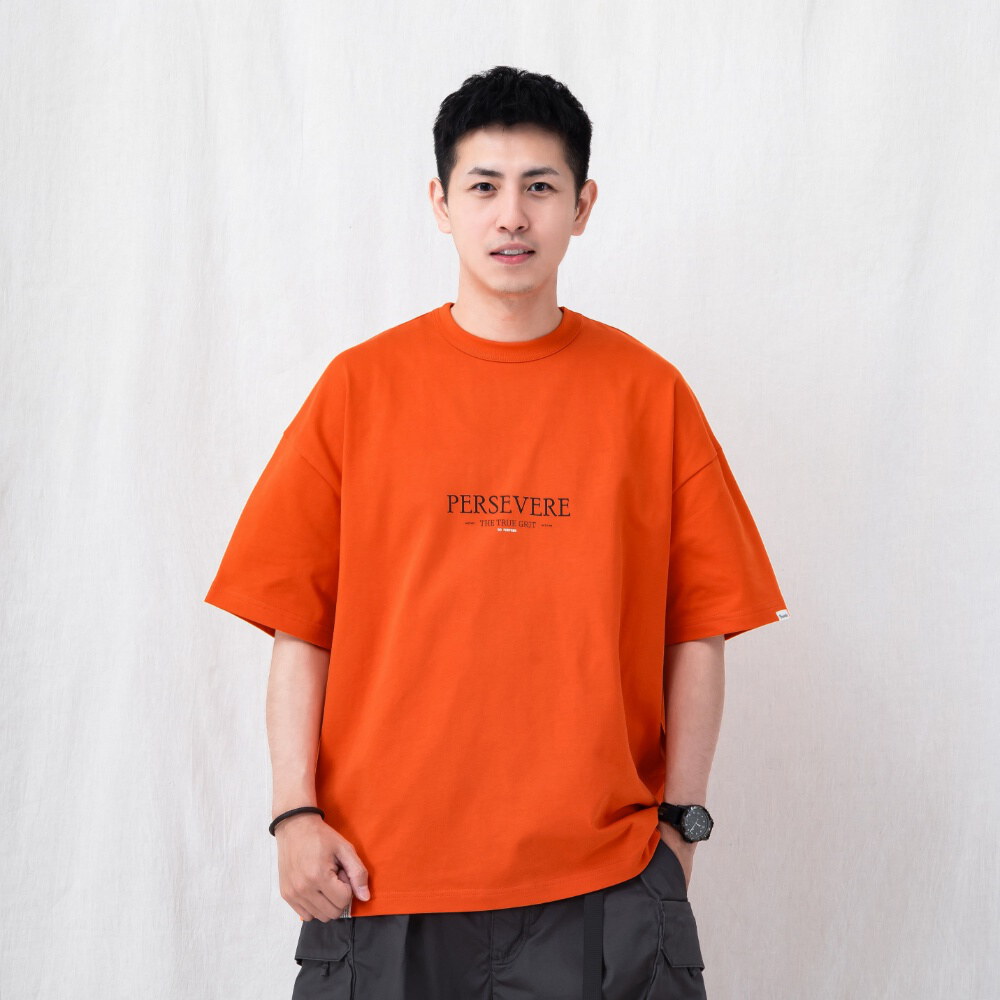照片圖像T恤 MONOCHROME GRAPHIC PHOTO T-SHIRT