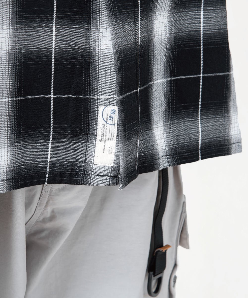 寬版短袖襯衫 BRAND LOGO LOOSE-FIT SHIRT