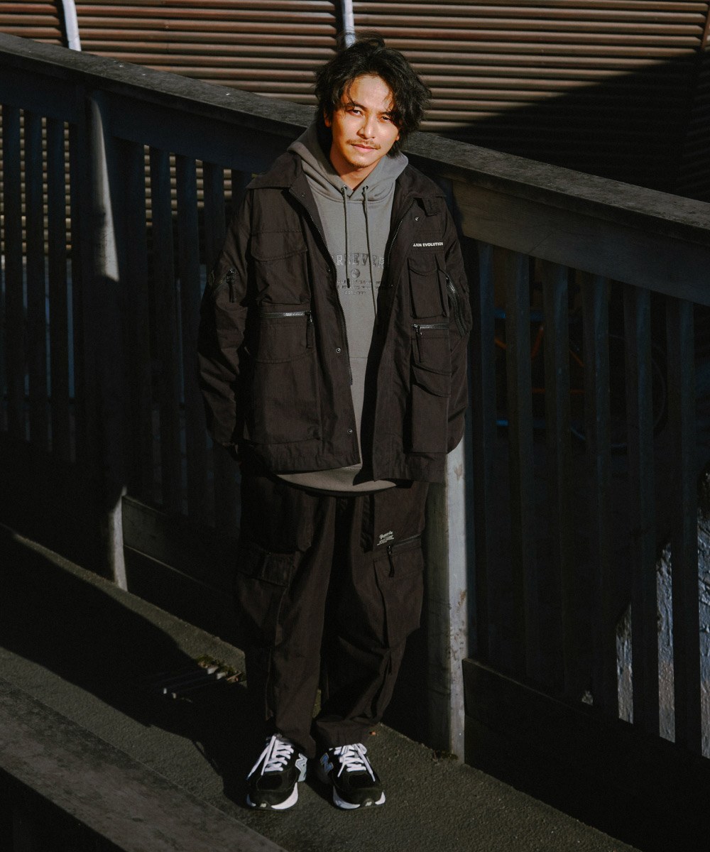 PERSEVERE X AES 聯名多口袋戰術外套