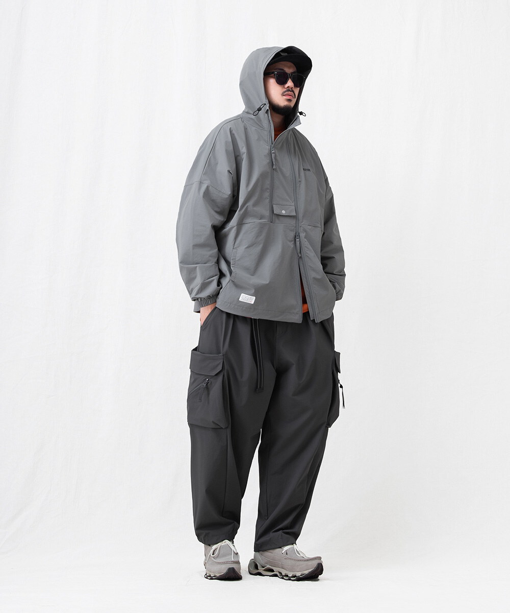 防潑水連帽外套 WATER-REPELLENT PULLOVER SHELL JACKET