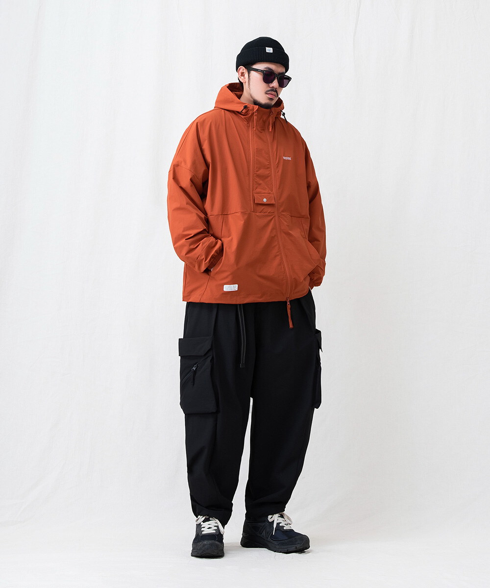防潑水連帽外套 WATER-REPELLENT PULLOVER SHELL JACKET