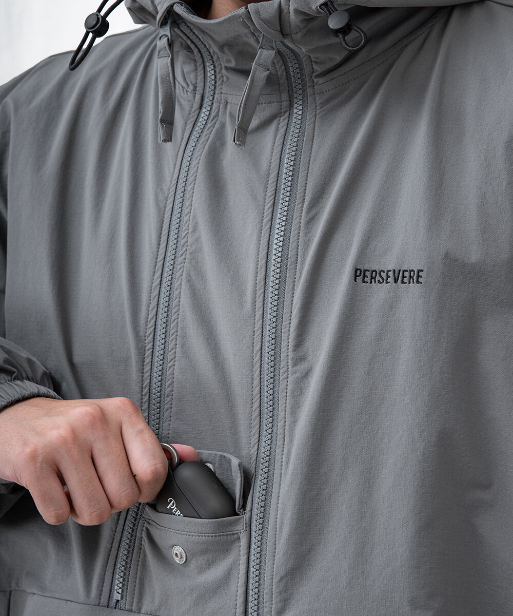 防潑水連帽外套 WATER-REPELLENT PULLOVER SHELL JACKET